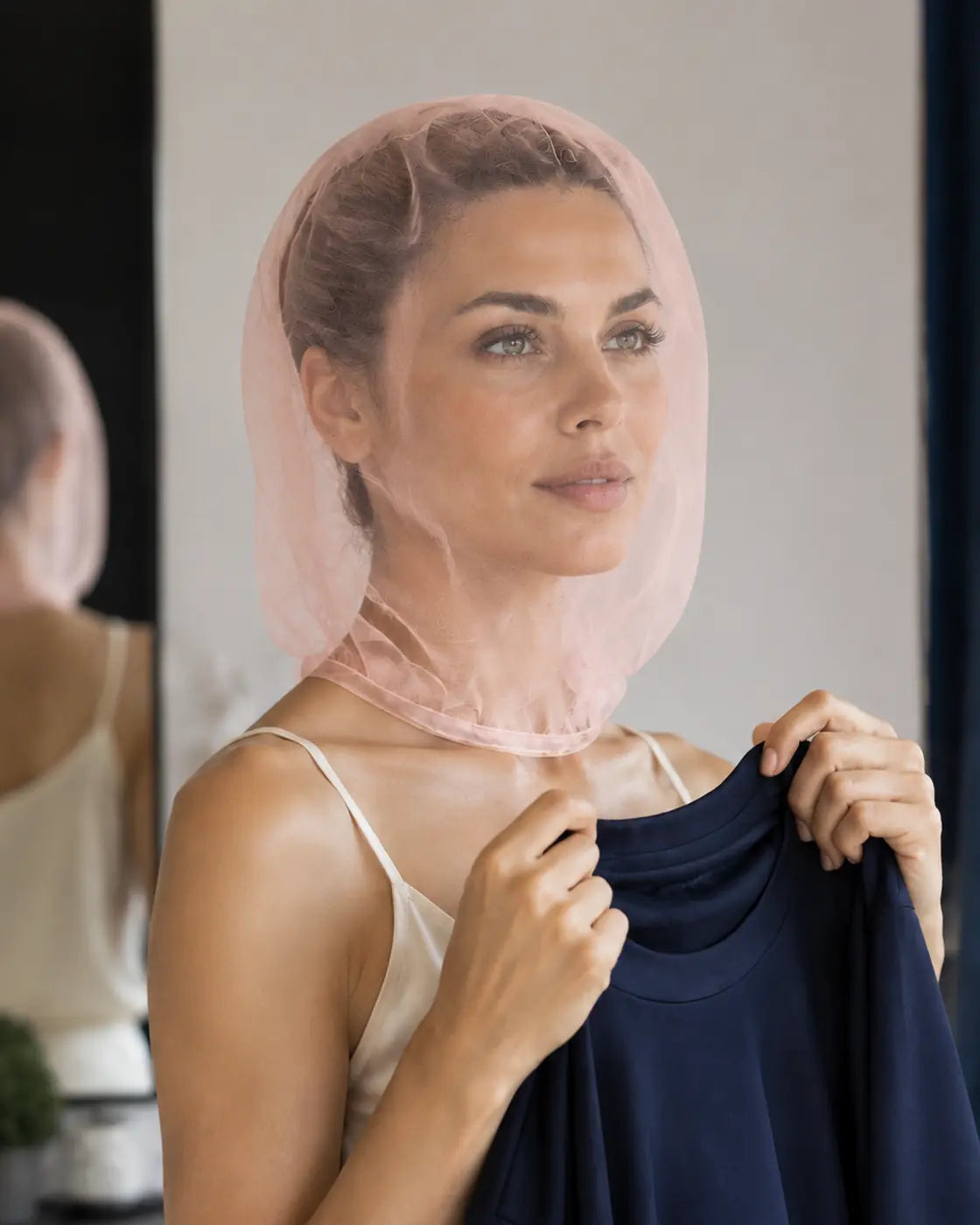 Pembe makyaj koruma tülü